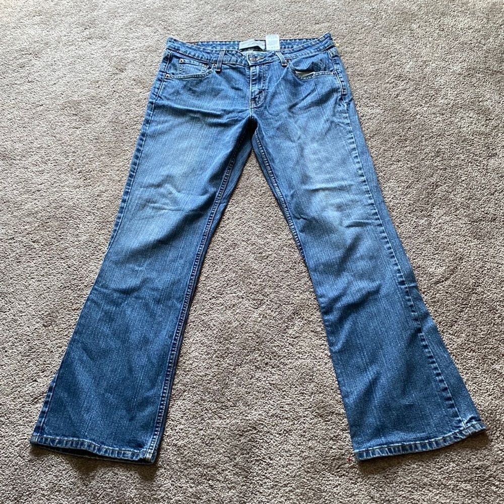 Levi's Stretch Low Rise Boot Cut Jeans Size 12 Medium Wash Denim Flare